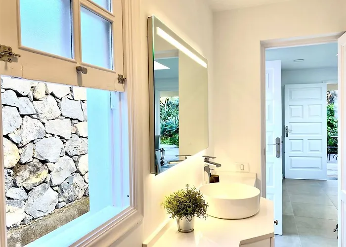 Casa Calma, Private Paradise With Sea View فيلة